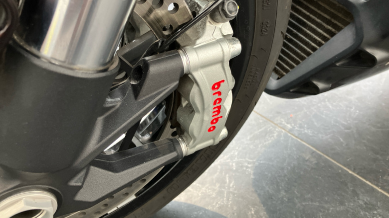 Ducati X Diavel V4 Burning Red (25MY)